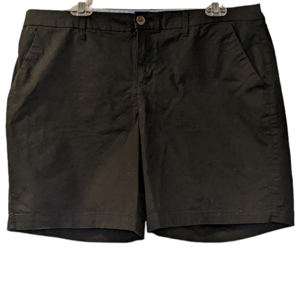 Old Navy cotton shorts Womens size 14 front pockets 7.5 Inch Inseam Khaki Black